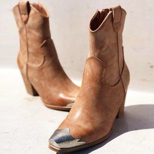NEW Distressed Nude PU Leather Metal Toe Block Heel Cowgirl Western Ankle Boots